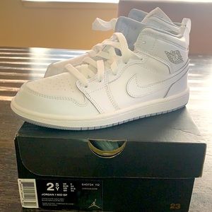 Kids Jordan 1 Mids BP “White Wolf Grey”